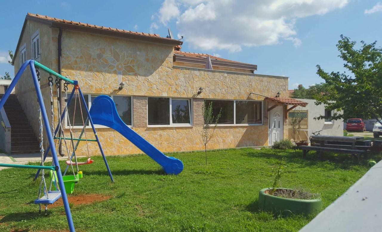 Apartment Goran & Nela Umag Exterior foto